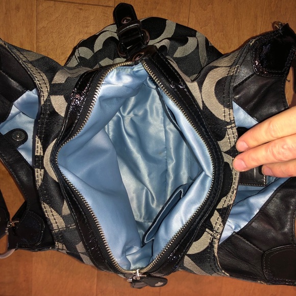 Medium coach bag - Picture 5 of 6